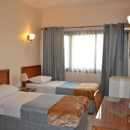 Tara Hotel Llc Ντουμπάι Δωμάτιο φωτογραφία